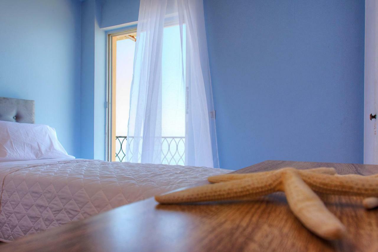 T8 Apartment On The Beach بينيتسيس المظهر الخارجي الصورة