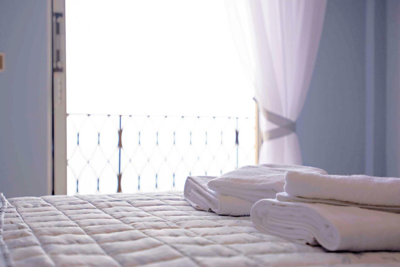 T8 Apartment On The Beach بينيتسيس المظهر الخارجي الصورة