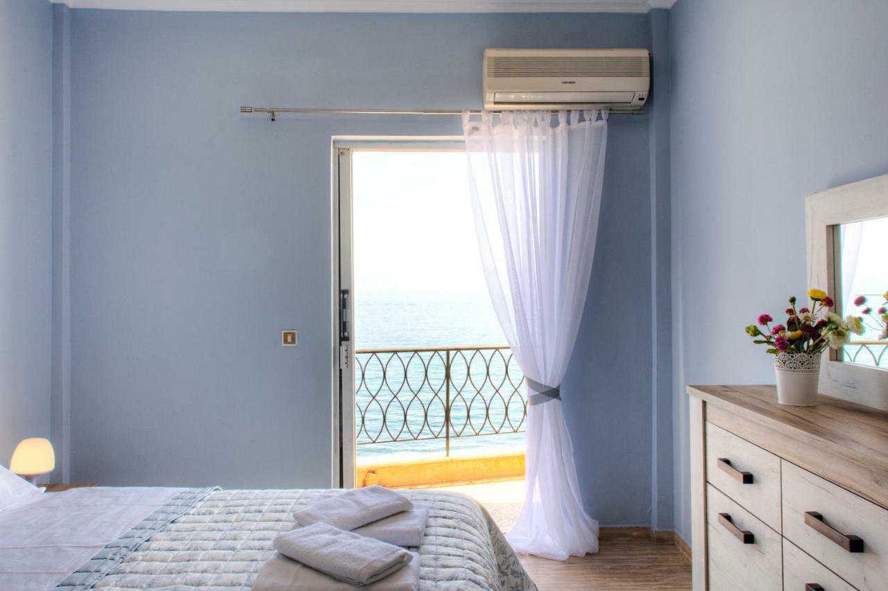 T8 Apartment On The Beach بينيتسيس المظهر الخارجي الصورة